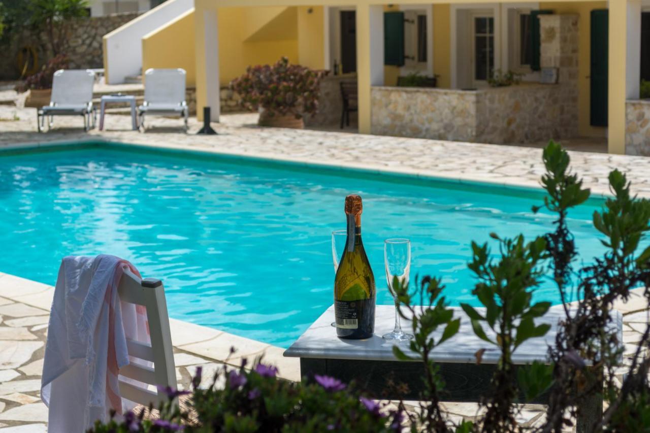Villa Elaia Suites & Apartments No.2 Gaios Exterior photo