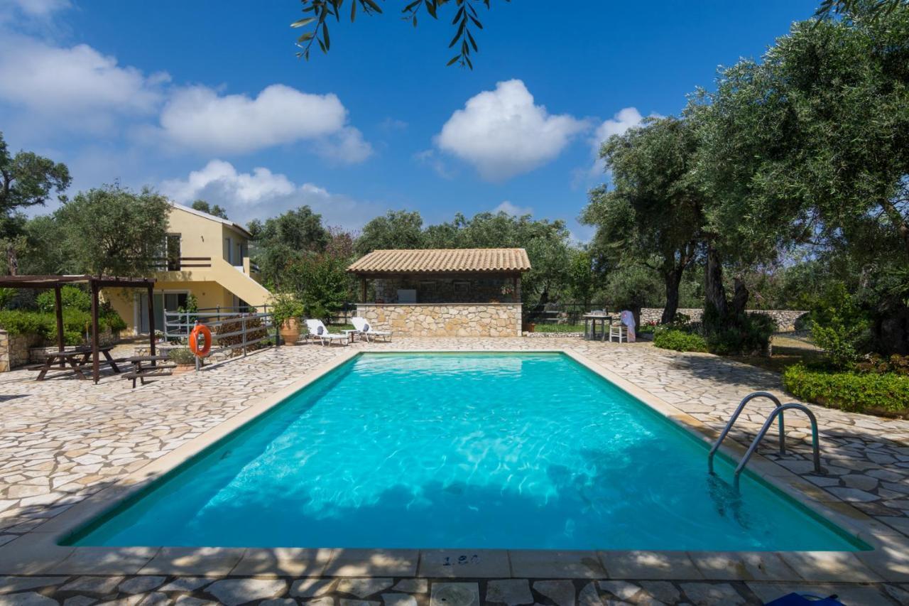 Villa Elaia Suites & Apartments No.2 Gaios Exterior photo